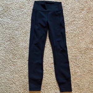 Lululemon in movement leggings 25”
